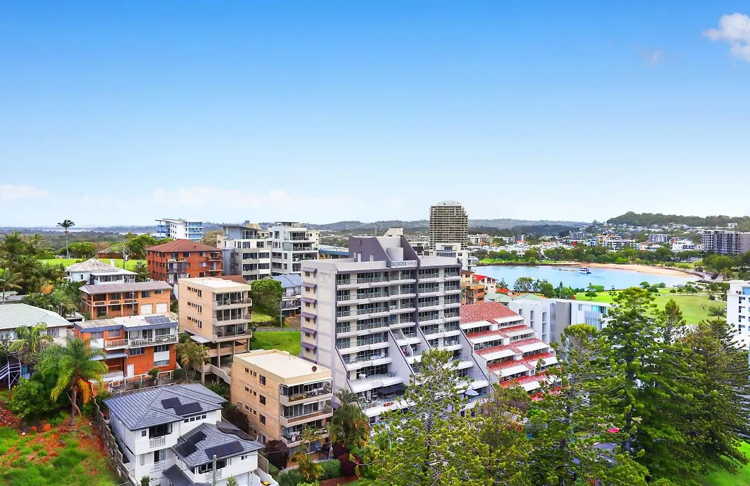 Rainbow Commodore Coolangatta-1